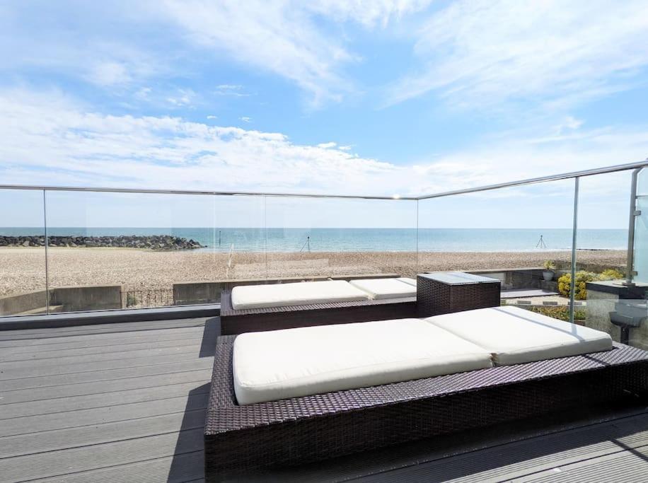 Beach View Middleton-on-Sea Экстерьер фото