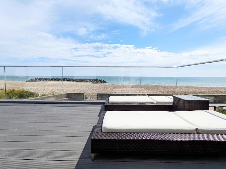 Beach View Middleton-on-Sea Экстерьер фото