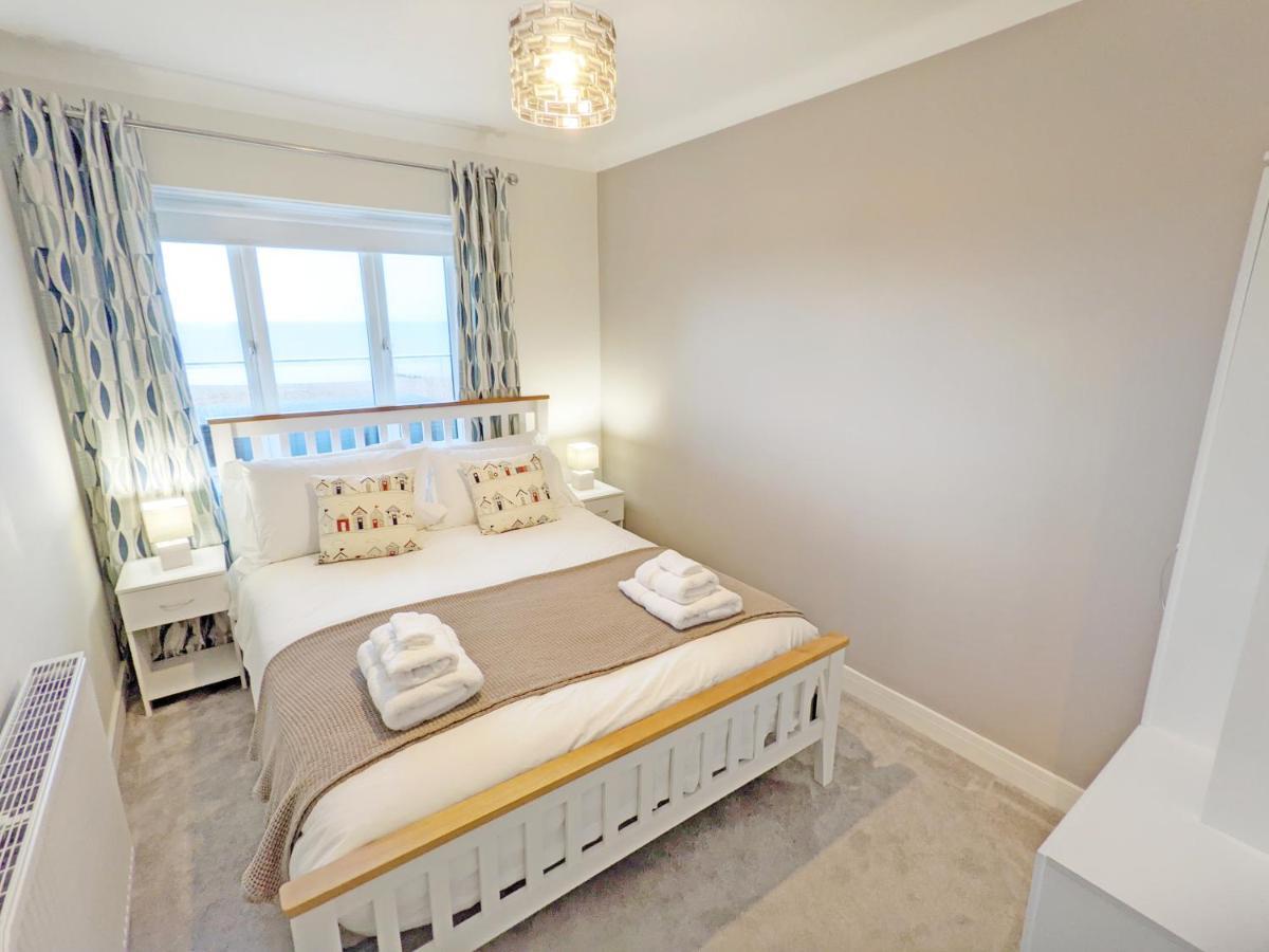 Beach View Middleton-on-Sea Экстерьер фото